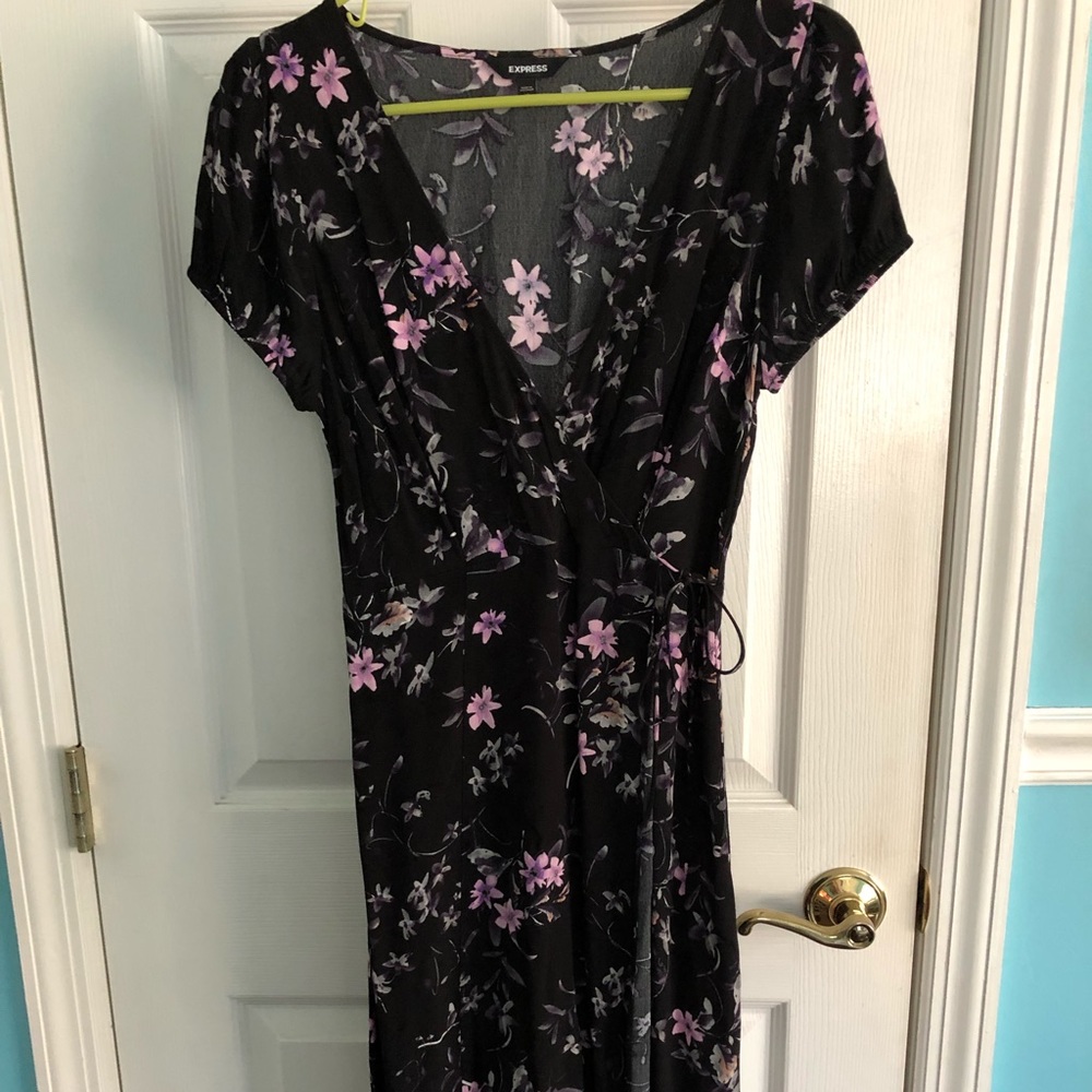 Floral wrap dress never worn!